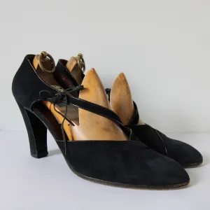 "Black Suede Gucci" Vintage 1970's Black Suede Gucci Heels UK 7 EU 40 US 9