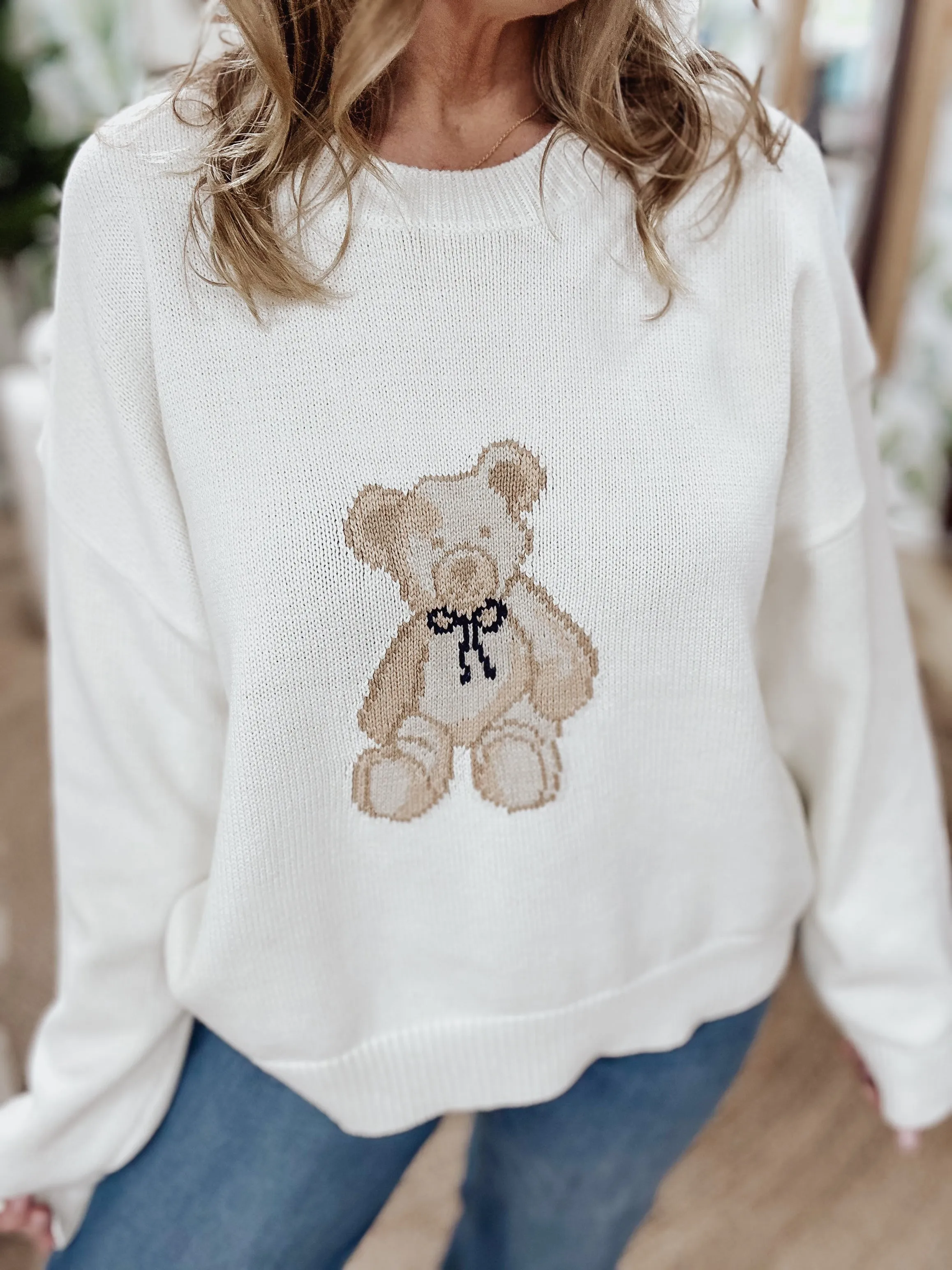 The Honey Bear Sweater with Bow - White